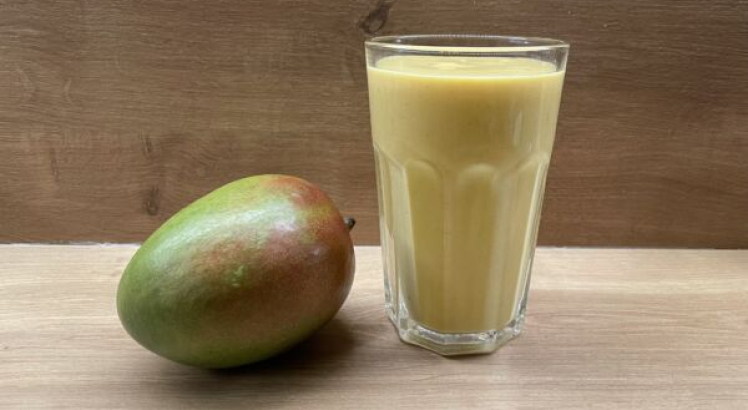 Borsóproteines mangó shake