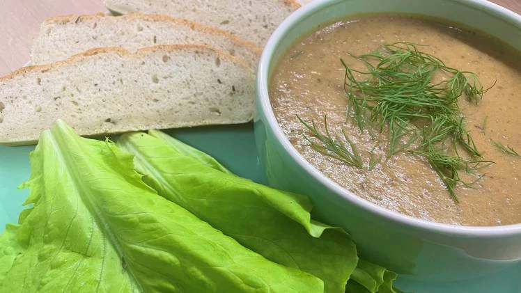 Kapros-fokhagymás focaccia